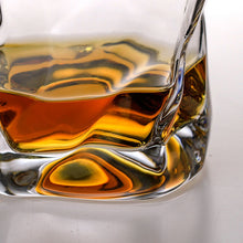 Load image into Gallery viewer, Japanese Edo Designer Crumple Paper Irregular Shape Crystal Faceted Der Whiskybecher Whiskey Whisky Rock Glass Artwork Wine Cup