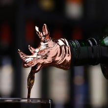 Load image into Gallery viewer, 1 Piece wild red wine pourer ,zinc alloy rhinoceros lion leopard antelope, head wine stopper drink bar tool nightclub bar accessories