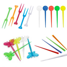 Load image into Gallery viewer, 100PCS 9CM Cocktail Sticks Plastic Fruit Forks For Kids Disposable Cute Fruit Skewers Aperitif Cocktail Decor Buffet Picks Party
